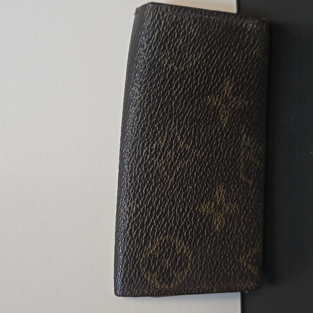 Louis Vuitton Tan Key Holder - Picture 3 of 10